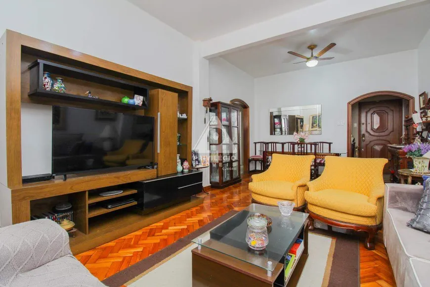 Foto 1 de Apartamento com 3 Quartos à venda, 122m² em Copacabana, Rio de Janeiro