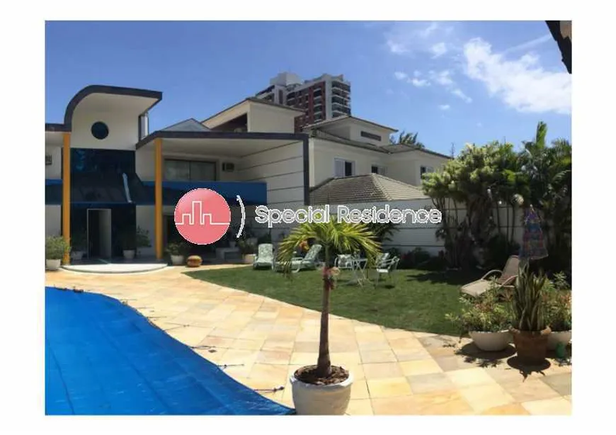 Foto 1 de Casa de Condomínio com 5 Quartos à venda, 750m² em Barra da Tijuca, Rio de Janeiro