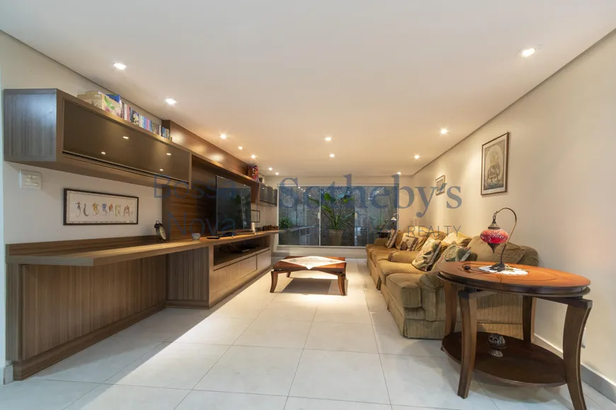 Foto 1 de Casa de Condomínio com 5 Quartos à venda, 533m² em Alto Da Boa Vista, São Paulo