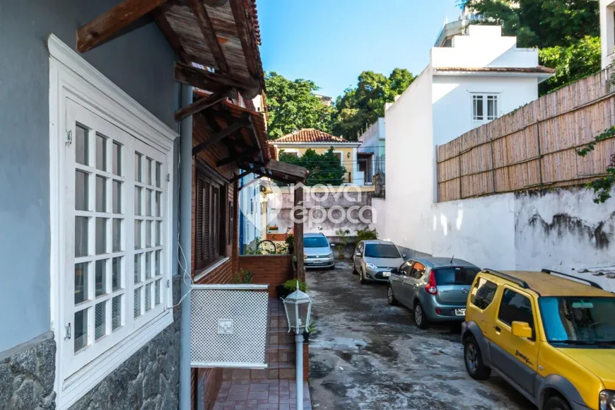 Foto 1 de Casa com 4 Quartos à venda, 107m² em Cosme Velho, Rio de Janeiro