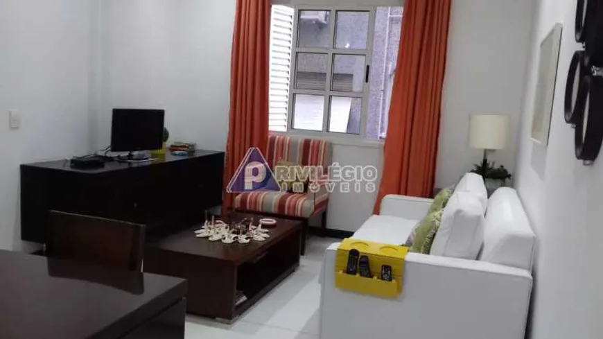 Foto 1 de Flat com 1 Quarto à venda, 45m² em Copacabana, Rio de Janeiro