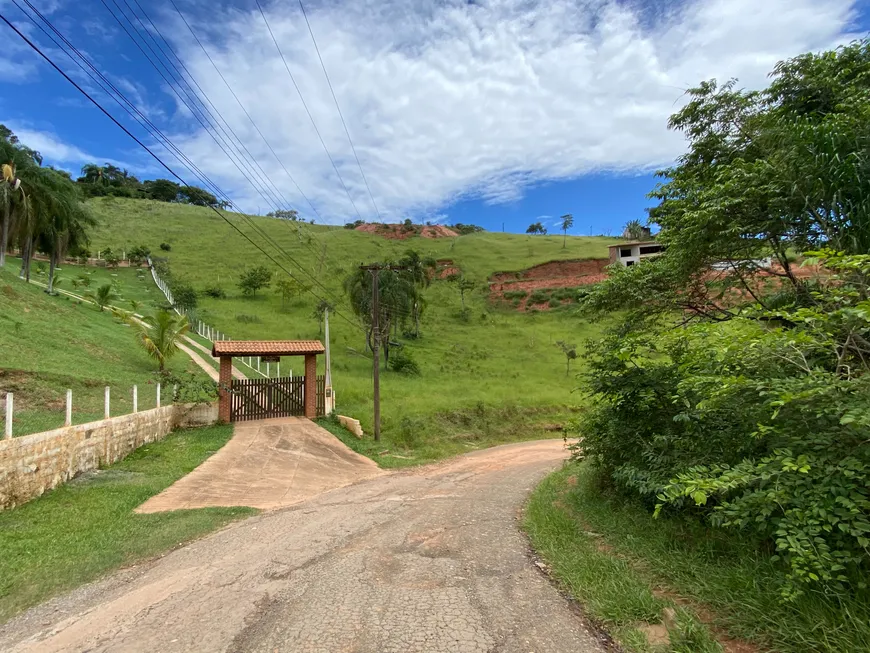 Foto 1 de Lote/Terreno à venda, 3300m² em Canto Das Aguas, Igaratá