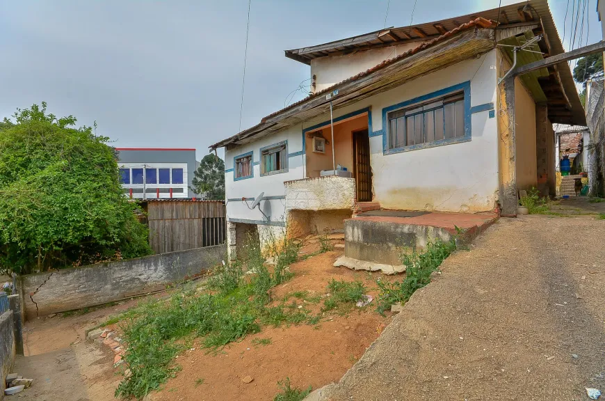 Foto 1 de Lote/Terreno à venda, 167m² em Tingui, Curitiba