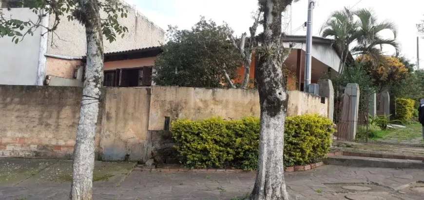 Foto 1 de Casa com 3 Quartos à venda, 80m² em Espiríto Santo, Porto Alegre