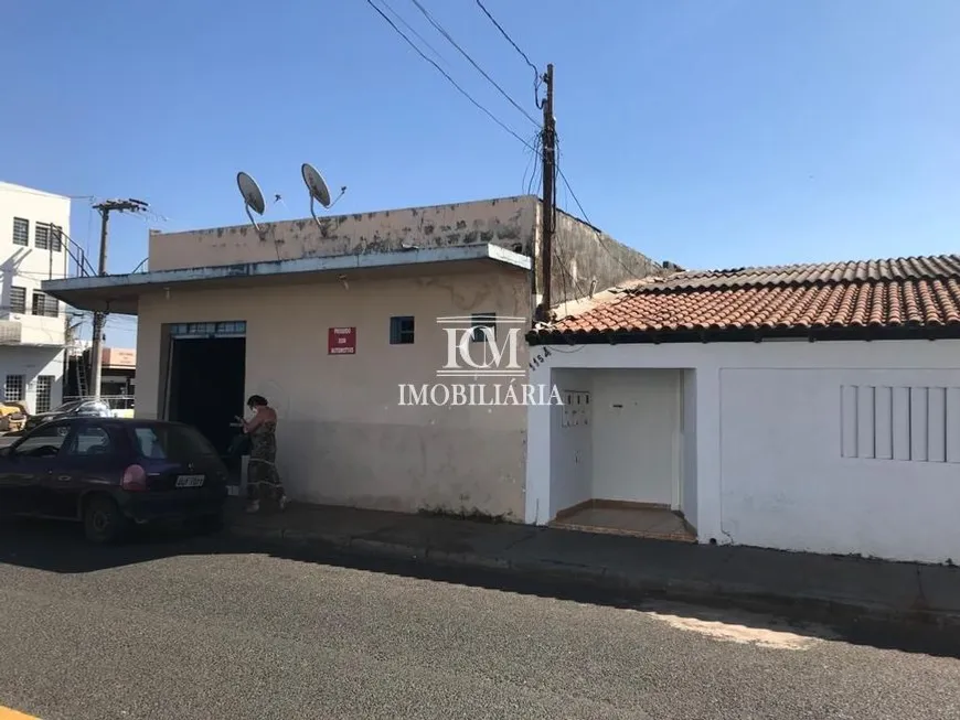 Foto 1 de Casa com 3 Quartos à venda, 174m² em Segismundo Pereira, Uberlândia