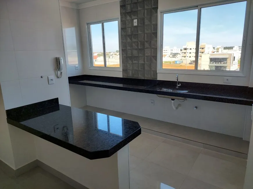 Foto 1 de Apartamento com 2 Quartos à venda, 59m² em Novo Mundo, Uberlândia