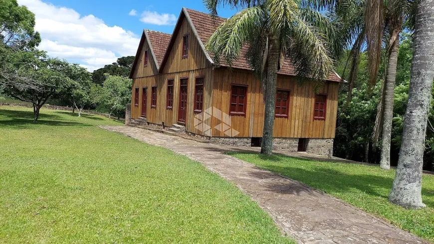 Foto 1 de Fazenda/Sítio com 6 Quartos à venda, 50m² em , Garibaldi