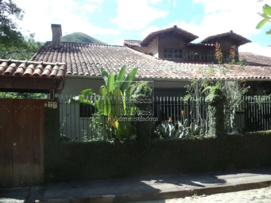 Foto 1 de Casa com 6 Quartos à venda, 780m² em Samambaia, Petrópolis