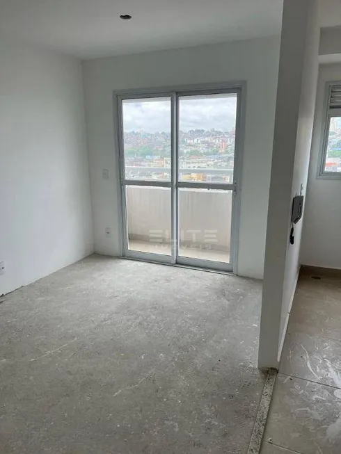 Foto 1 de Apartamento com 2 Quartos à venda, 47m² em Vila Sacadura Cabral, Santo André