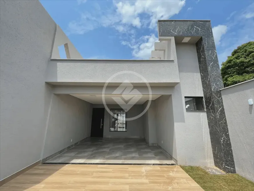 Foto 1 de Casa com 3 Quartos à venda, 170m² em Vila Rosa, Goiânia