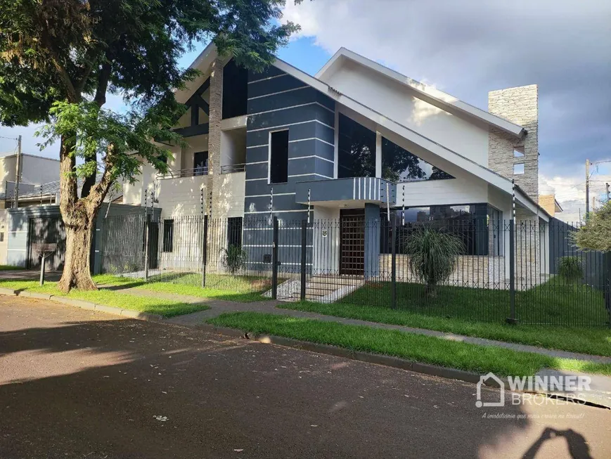 Foto 1 de Sobrado com 4 Quartos à venda, 330m² em Zona 03, Maringá