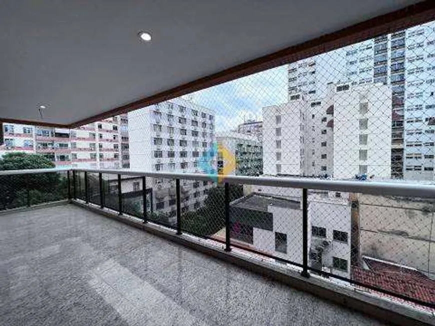 Foto 1 de Apartamento com 4 Quartos à venda, 140m² em Icaraí, Niterói