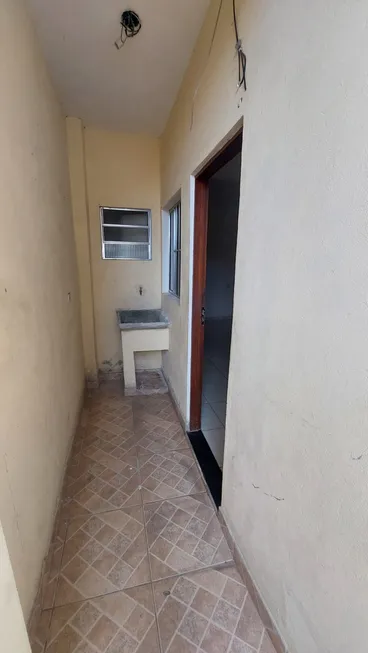 Foto 1 de Casa com 1 Quarto para alugar, 30m² em Jardim Miriam, São Paulo