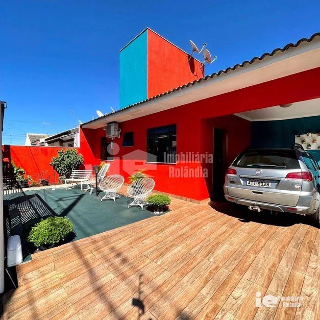 Foto 1 de Casa com 3 Quartos à venda, 213m² em Vila Oliveira, Rolândia