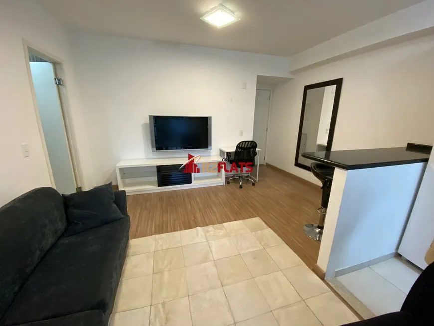 Foto 1 de Flat com 1 Quarto para alugar, 50m² em Campo Belo, São Paulo