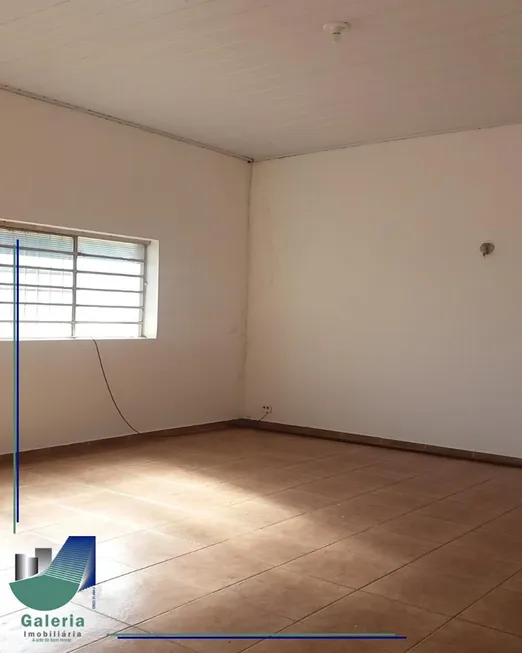 Foto 1 de Casa com 3 Quartos para alugar, 54m² em Vila Seixas, Ribeirão Preto