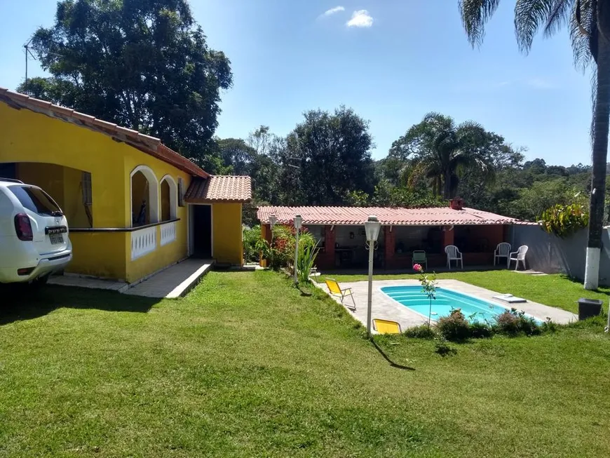 Foto 1 de Fazenda/Sítio com 2 Quartos à venda, 117m² em Ibiuna, Ibiúna