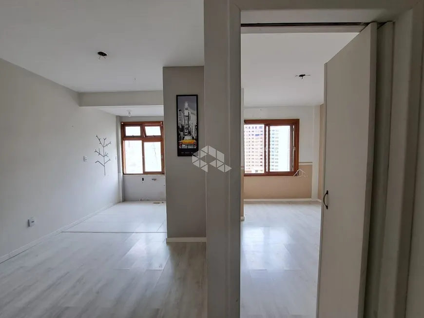 Foto 1 de Apartamento com 1 Quarto à venda, 35m² em Cidade Baixa, Porto Alegre