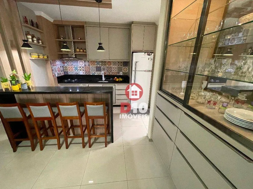 Foto 1 de Apartamento com 3 Quartos à venda, 130m² em Urussanguinha, Araranguá
