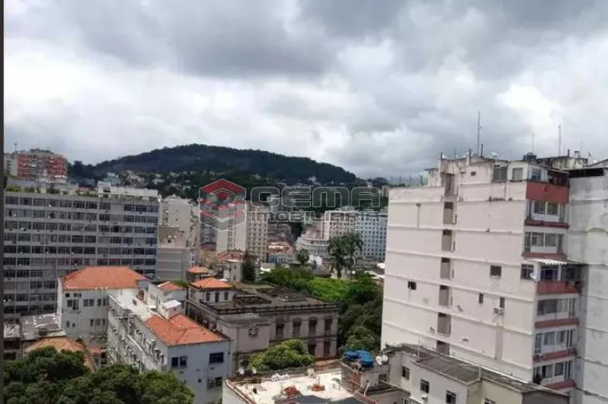 Foto 1 de Kitnet com 1 Quarto à venda, 25m² em Centro, Rio de Janeiro