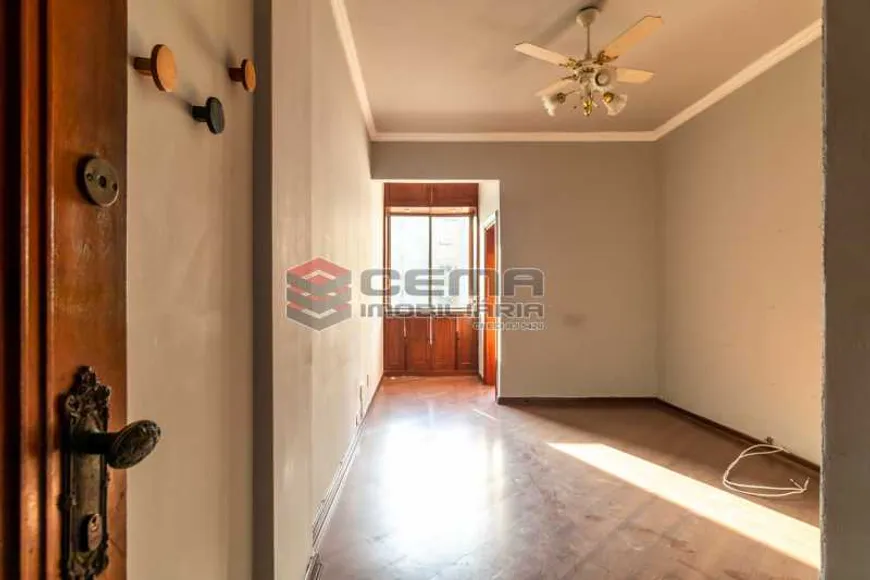 Foto 1 de Apartamento com 2 Quartos à venda, 70m² em Laranjeiras, Rio de Janeiro