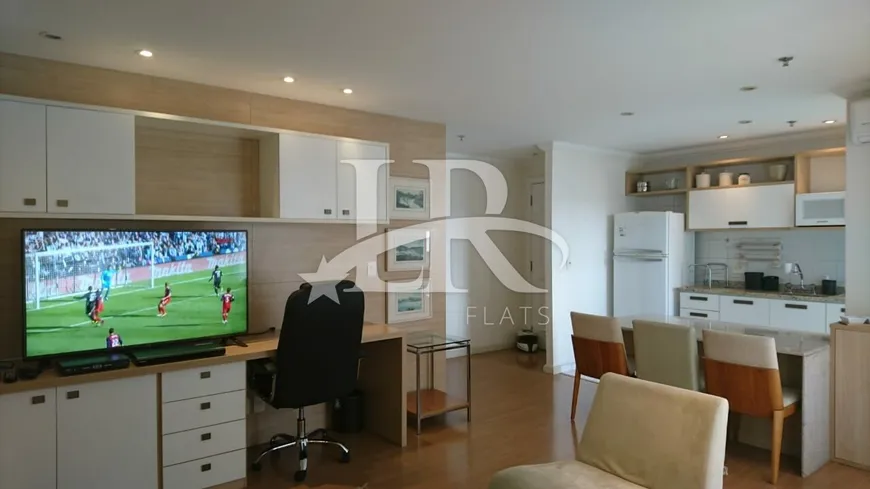 Foto 1 de Flat com 1 Quarto para alugar, 48m² em Vila Olímpia, São Paulo