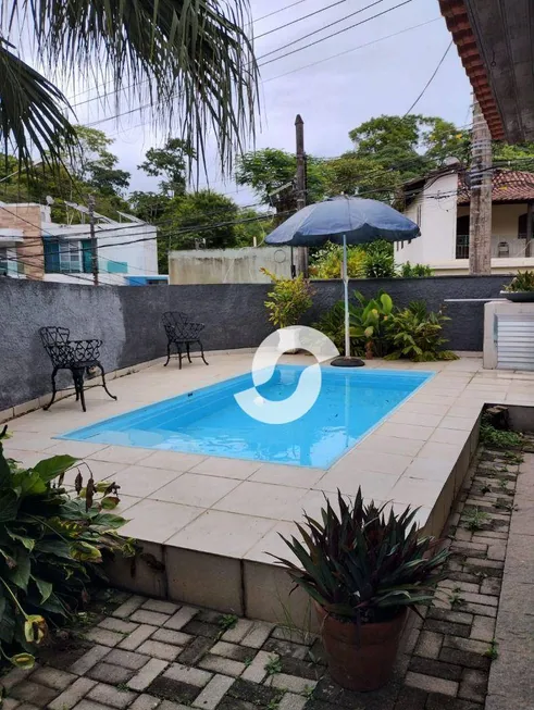 Foto 1 de Casa com 2 Quartos à venda, 135m² em Vila Progresso, Niterói