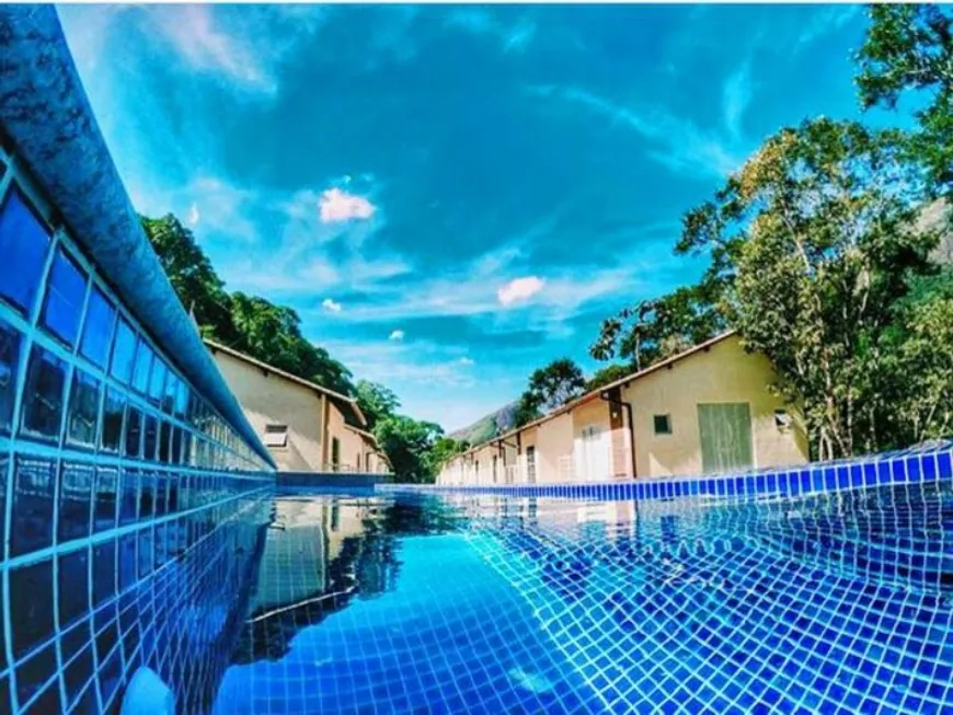 Foto 1 de Casa de Condomínio com 2 Quartos à venda, 92m² em Itaipava, Petrópolis