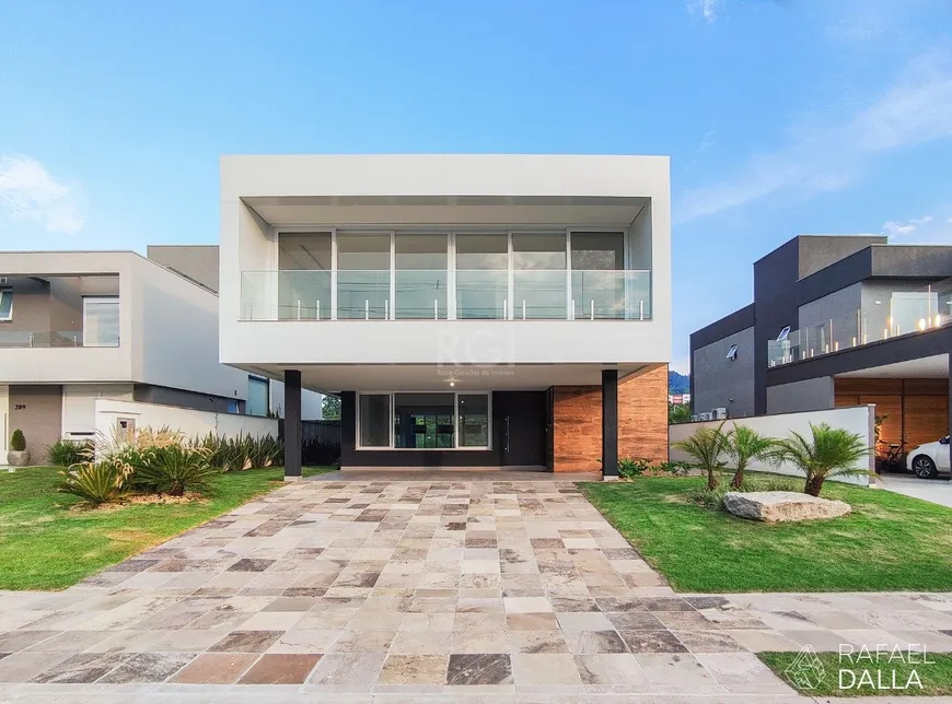 Foto 1 de Casa de Condomínio com 4 Quartos à venda, 439m² em Alphaville, Porto Alegre