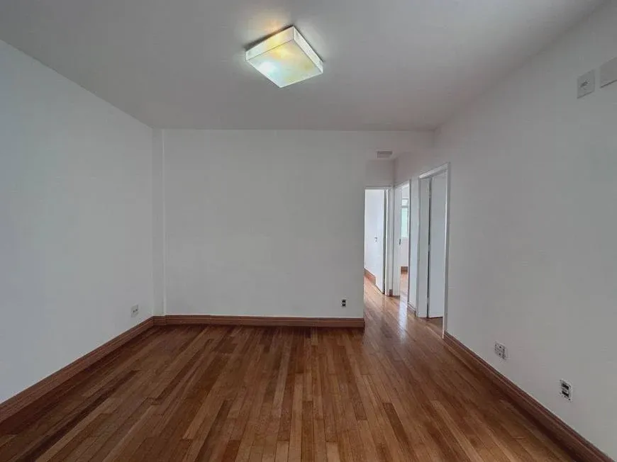 Foto 1 de Apartamento com 3 Quartos à venda, 90m² em Centro, Juiz de Fora