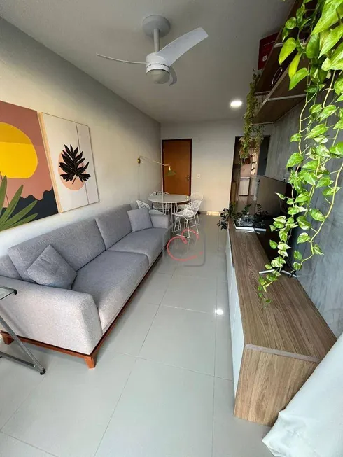Foto 1 de Apartamento com 2 Quartos à venda, 62m² em São Marcos, Macaé