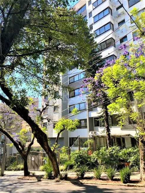 Foto 1 de Apartamento com 3 Quartos à venda, 73m² em Rio Branco, Porto Alegre