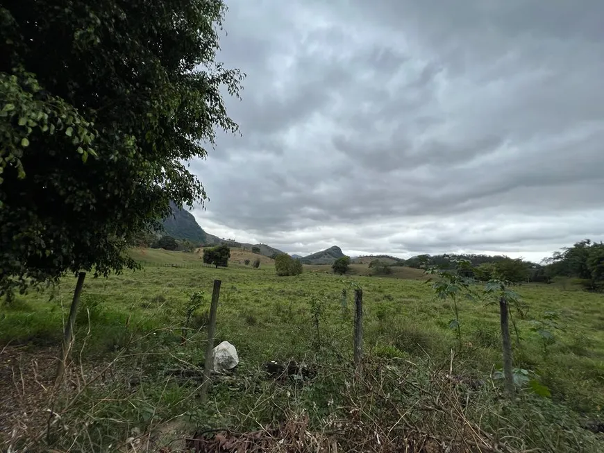 Foto 1 de Fazenda/Sítio à venda, 726000m² em Niteroi, Atilio Vivacqua