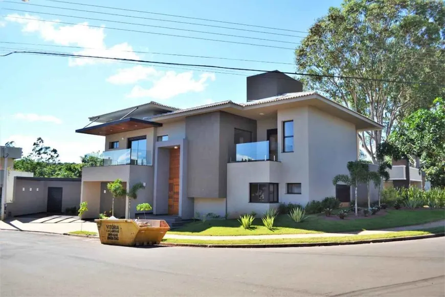 Foto 1 de Casa de Condomínio com 4 Quartos à venda, 385m² em Residencial Lago Sul, Bauru
