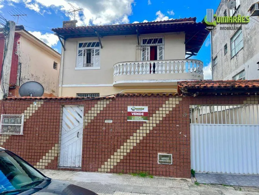 Foto 1 de Casa de Condomínio com 7 Quartos à venda, 160m² em Roma, Salvador