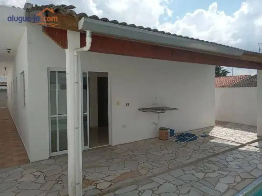 Foto 1 de Casa com 4 Quartos para venda ou aluguel, 150m² em Jardim Jaragua, Atibaia