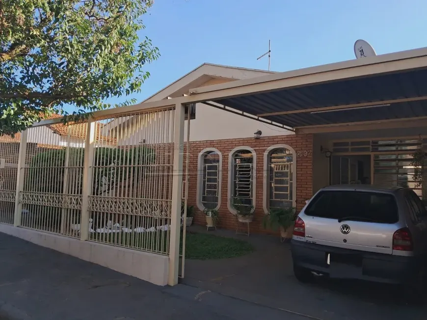 Foto 1 de Casa com 2 Quartos à venda, 178m² em Vila José Bonifácio, Araraquara