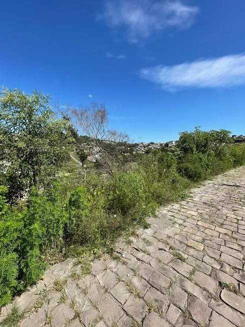 Foto 1 de Lote/Terreno à venda, 300m² em Nossa Sra. das Graças, Caxias do Sul