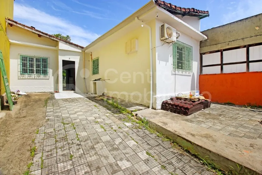 Foto 1 de Casa com 1 Quarto à venda, 88m² em Centro, Peruíbe