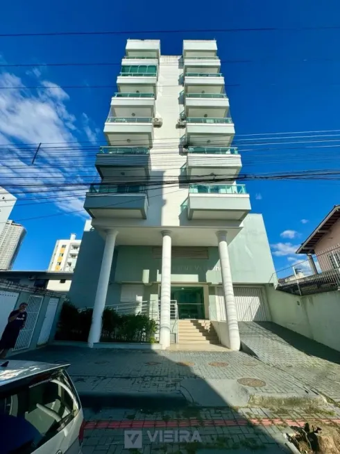 Foto 1 de Apartamento com 1 Quarto à venda, 38m² em Tabuleiro, Camboriú