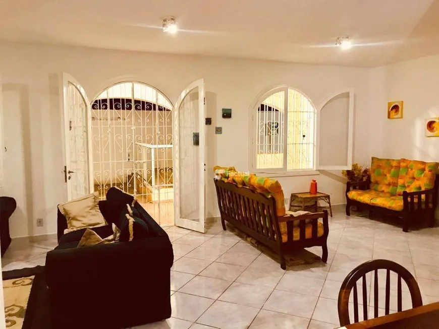 Foto 1 de Casa com 3 Quartos à venda, 280m² em Enseada, Guarujá