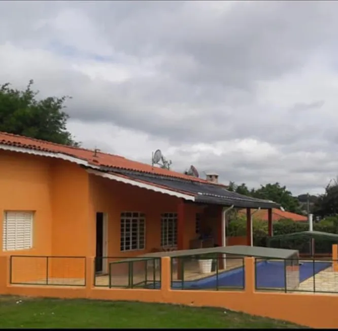 Foto 1 de Fazenda/Sítio com 4 Quartos à venda, 270m² em Chácara Portal das Estâncias, Bragança Paulista