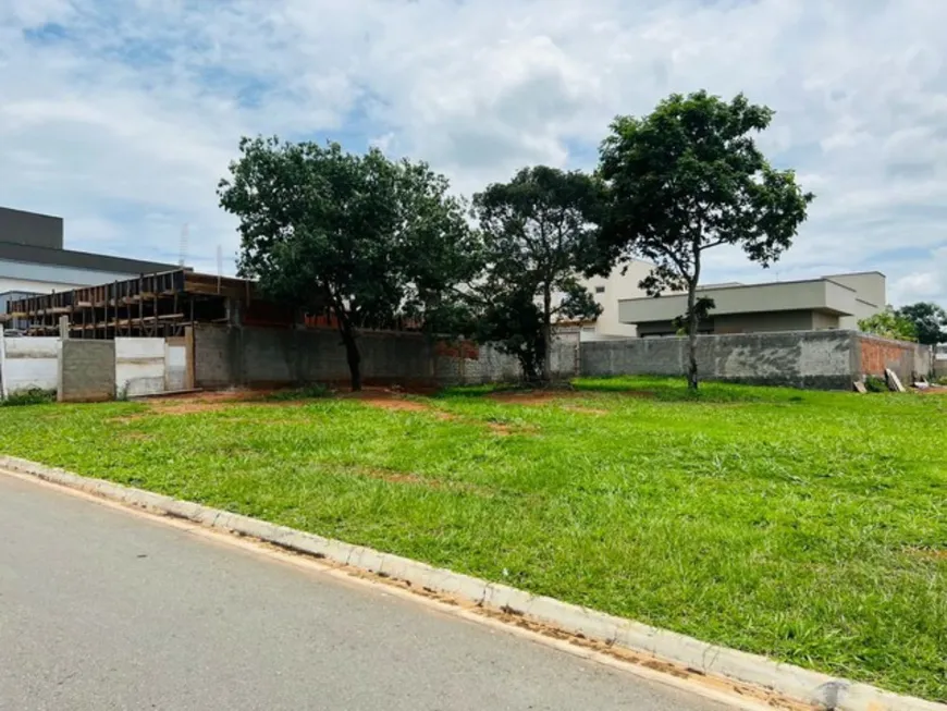 Foto 1 de Lote/Terreno à venda, 416m² em Residencial Goiânia Golfe Clube, Goiânia