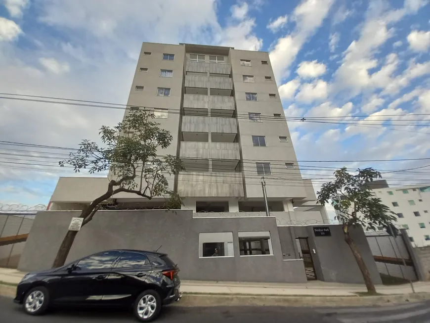 Foto 1 de Cobertura com 2 Quartos à venda, 122m² em Cabral, Contagem