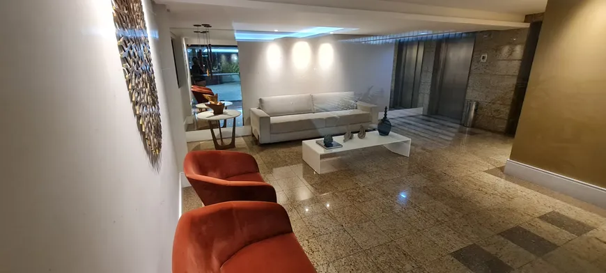 Foto 1 de Apartamento com 3 Quartos à venda, 98m² em Aflitos, Recife
