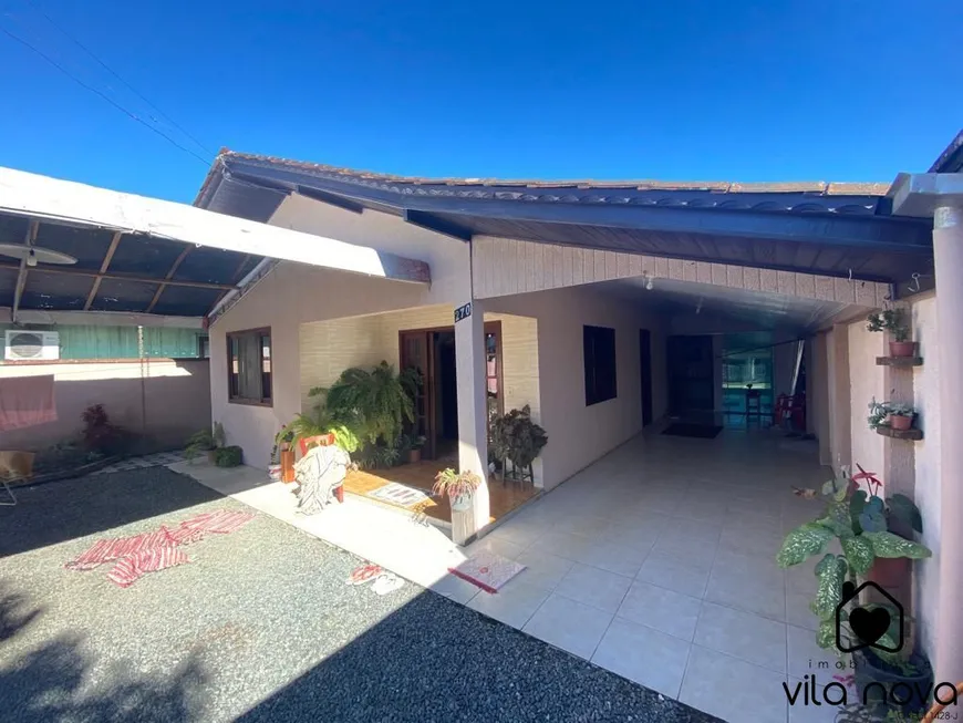 Foto 1 de Casa com 3 Quartos à venda, 120m² em Vila Nova, Joinville