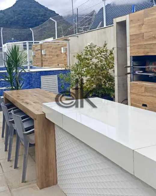 Foto 1 de Cobertura com 5 Quartos à venda, 163m² em Jardim Oceanico, Rio de Janeiro