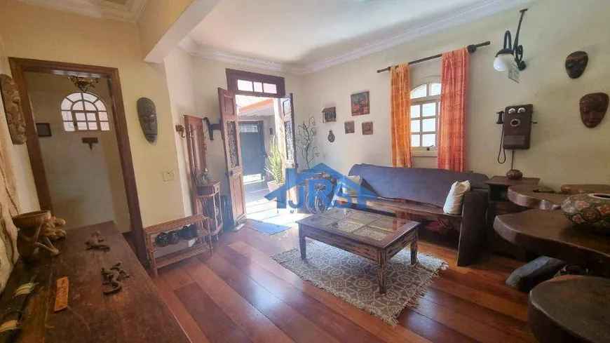 Foto 1 de Casa de Condomínio com 4 Quartos à venda, 460m² em Vila Progredior, São Paulo