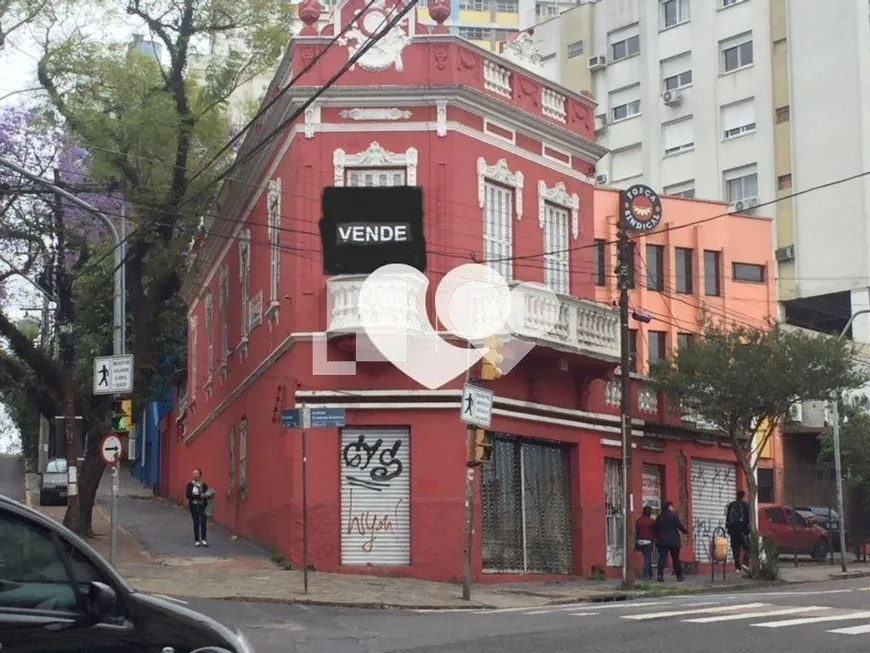 Foto 1 de Casa com 2 Quartos à venda, 386m² em Independência, Porto Alegre