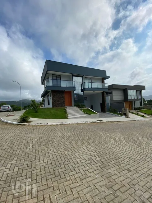 Foto 1 de Casa com 3 Quartos à venda, 220m² em Itacorubi, Florianópolis